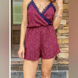 Active USA Women's romper - Size Large